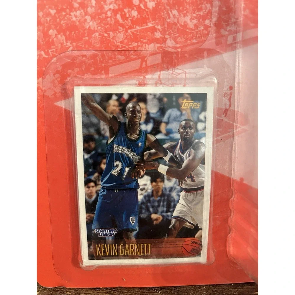 Kevin Garnett Minnesota Timberwolves Collector NBA Figure Topps Card basketball